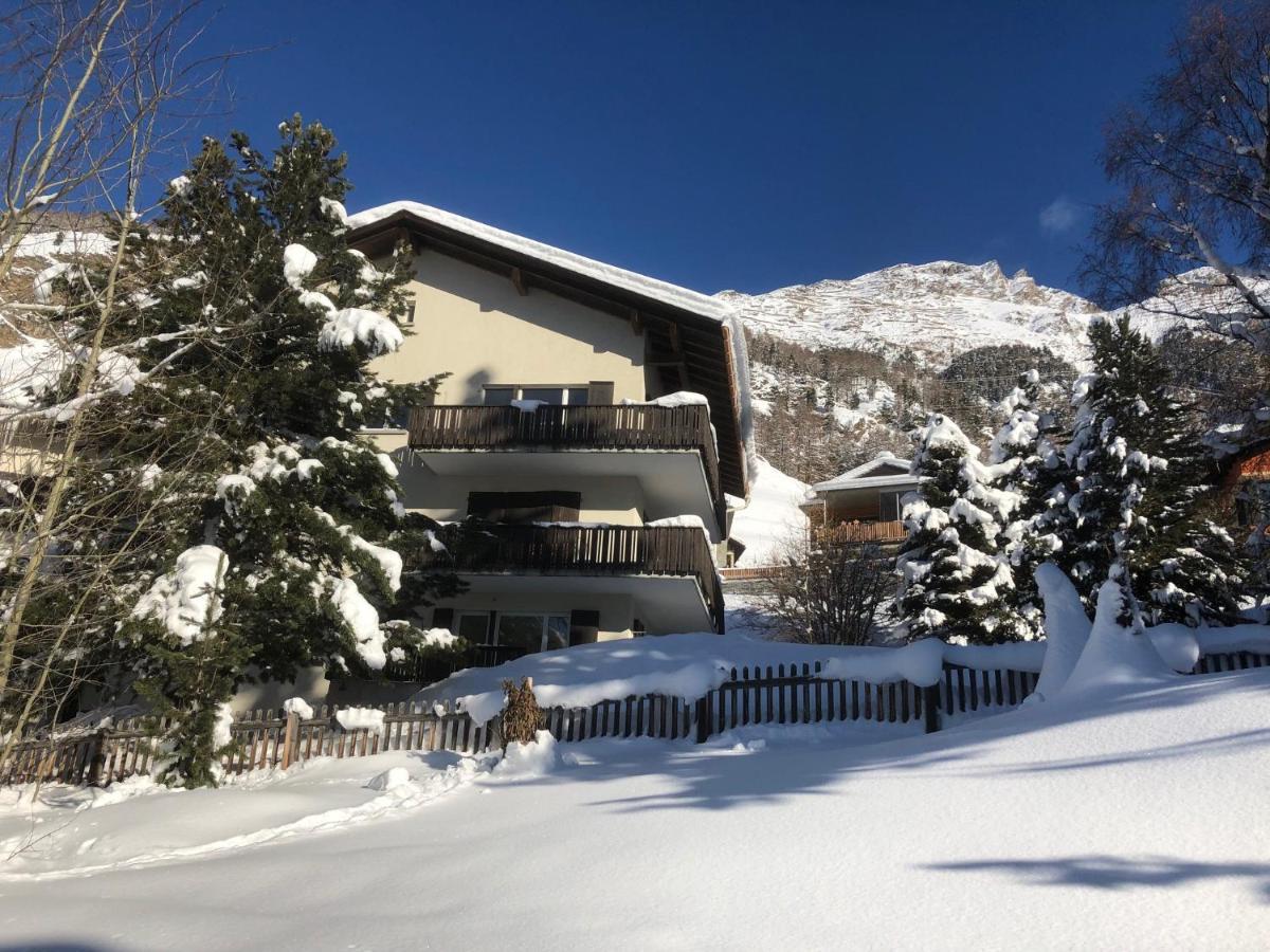 Ferienwohnung Pontresina - Chesa Andrea - Gartensitzplatz Exteriör bild