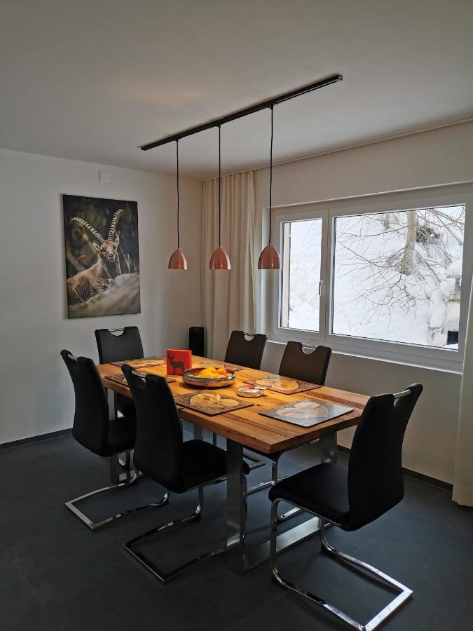 Ferienwohnung Pontresina - Chesa Andrea - Gartensitzplatz Exteriör bild