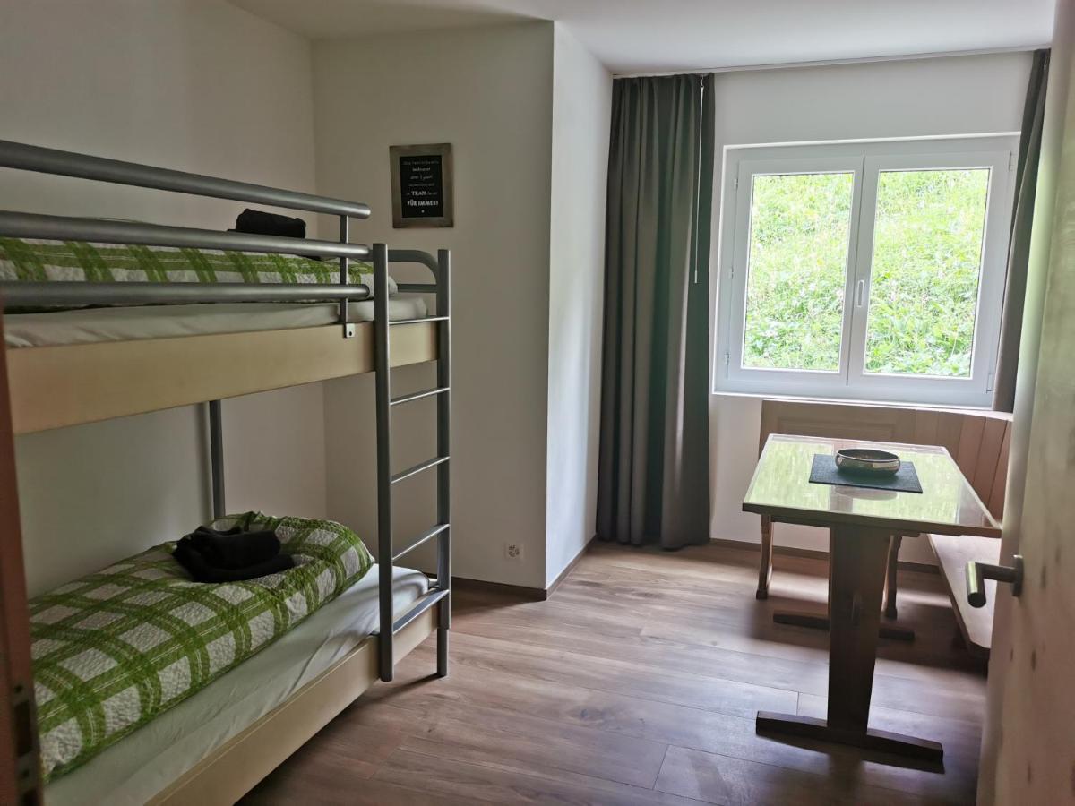 Ferienwohnung Pontresina - Chesa Andrea - Gartensitzplatz Exteriör bild